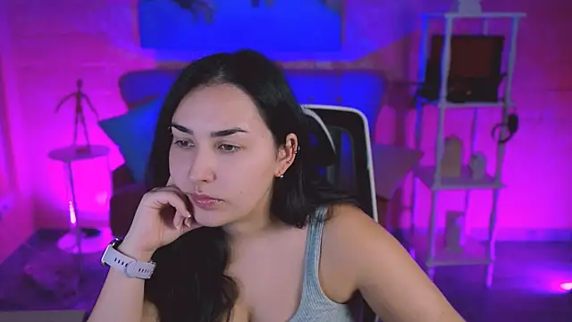 CeceliaJohnson online show from November 20, 2025, 8:15 am