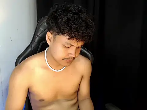 Snapshot of Brylon_ken chatting on September 15, 2025, 6:58 am Brylon ken online show from September 15, 2025, 6:58 am