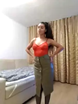 baby sweet girl  online show from May 22, 2026, 7:45 pm