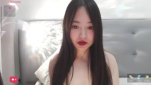 Snapshot of Anne-Sweet chatting on January 25, 2025, 1:30 pm Anne-Sweet online show from January 25, 2025, 1:30 pm