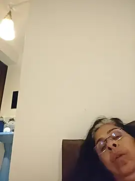 Susannemilf online show from March 9, 2026, 3:48 pm