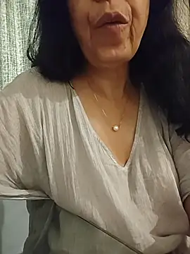 Susannemilf online show from March 31, 2026, 4:14 am