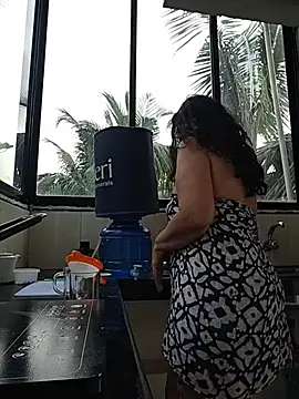 Susannemilf online show from March 7, 2026, 2:51 am