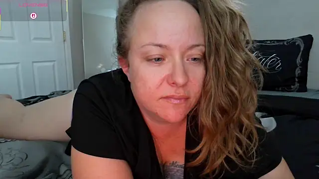 julimonroe online show from November 16, 2025, 11:08 pm