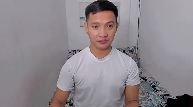 xSebastian19 online show from February 12, 2025, 7:13 pm