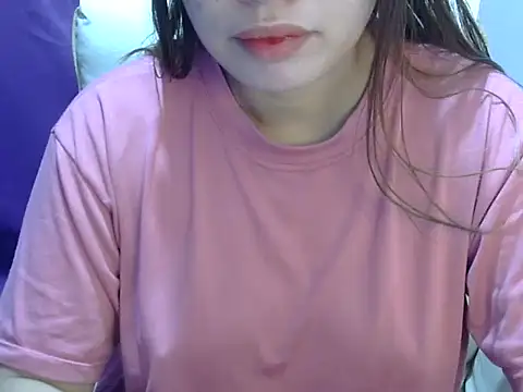    zurIII09  online show from February 8, 2026, 12:08 am