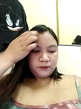 Snapshot of milkytitsmom4u chatting on October 2, 2025, 1:31 am milkytitsmom4u online show from October 2, 2025, 1:31 am