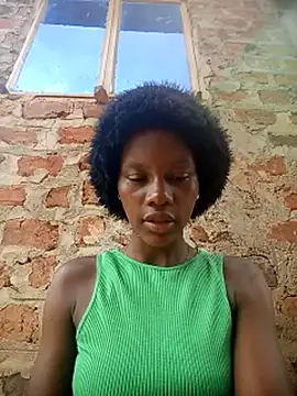 Snapshot of Petite_li chatting on December 4, 2025, 11:20 am Petite li online show from December 4, 2025, 11:20 am