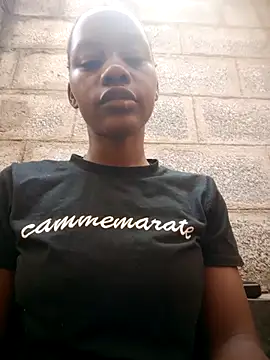 Snapshot of Petite_li chatting on February 4, 2026, 5:02 am Petite li online show from February 4, 2026, 5:02 am