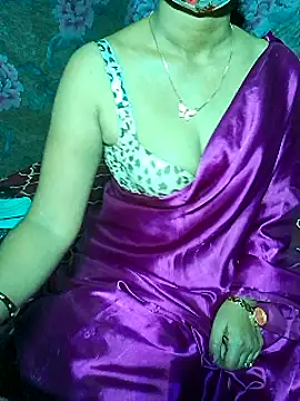 Snapshot of XBHUUME chatting on January 28, 2025, 8:04 pm XBHUUME online show from January 28, 2025, 8:04 pm