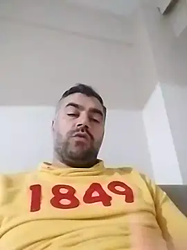 Snapshot of kevgir08 chatting on January 17, 2026, 10:35 pm kevgir08 online show from January 17, 2026, 10:35 pm