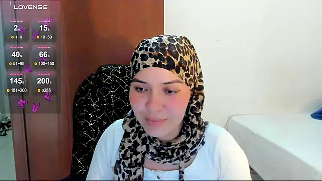 Snapshot of MatchedEyebrow chatting on July 14, 2026, 8:15 pm MatchedEyebrow online show from July 14, 2026, 8:15 pm
