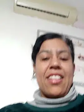 Snapshot of Molly_newman6 chatting on November 23, 2025, 5:28 am Molly newman6 online show from November 23, 2025, 5:28 am