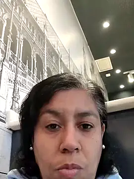 Snapshot of Molly_newman6 chatting on December 4, 2025, 3:55 pm Molly newman6 online show from December 4, 2025, 3:55 pm