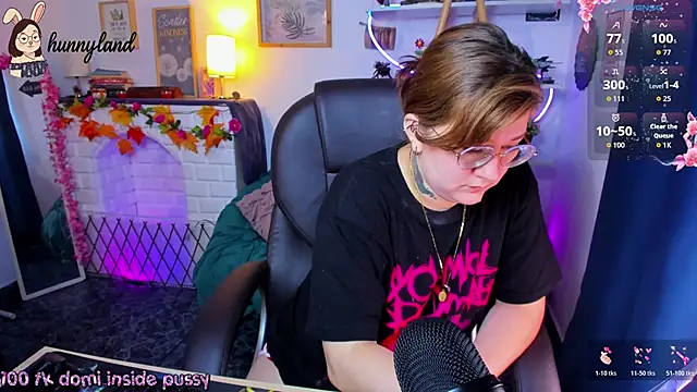 Snapshot of HunnyyLove chatting on February 16, 2026, 2:59 pm HunnyyLove online show from February 16, 2026, 2:59 pm