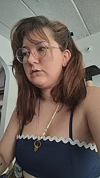 Snapshot of HunnyyLove chatting on February 18, 2026, 3:19 pm HunnyyLove online show from February 18, 2026, 3:19 pm