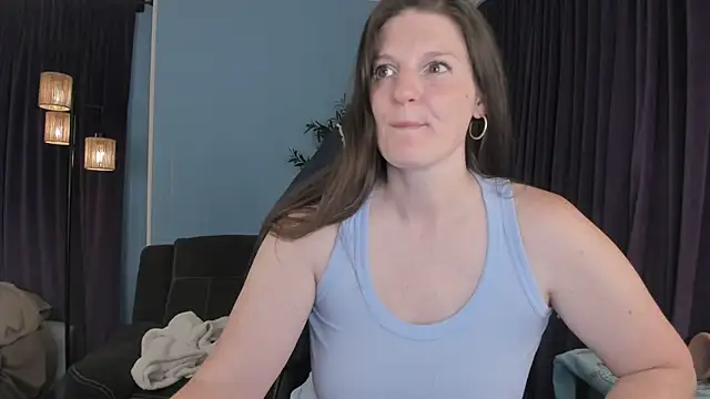 Kelly Carolina online show from May 23, 2026, 1:21 pm