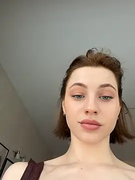 Camilla Railian online show from March 11, 2026, 11:04 am