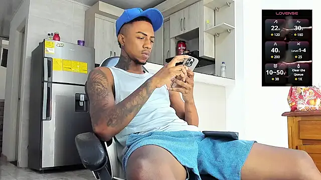 YeremiBrowm online show from November 28, 2025, 7:58 pm