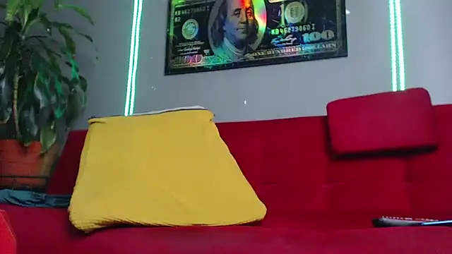 George Xmith online show from November 19, 2025, 4:18 pm