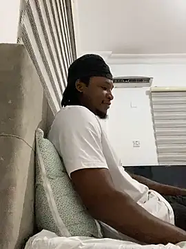 finefinance online show from November 1, 2025, 6:57 pm