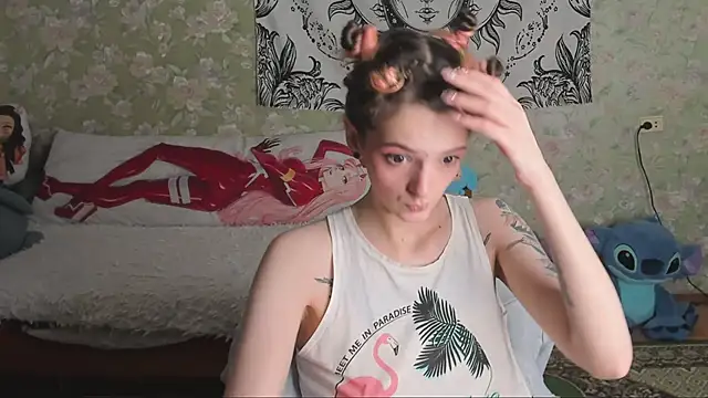 Snapshot of Cutie_Adelia chatting on January 12, 2026, 8:43 am Cutie Adelia online show from January 12, 2026, 8:43 am