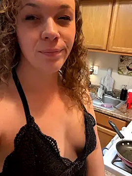 AuroraSummers online show from October 30, 2025, 1:59 am