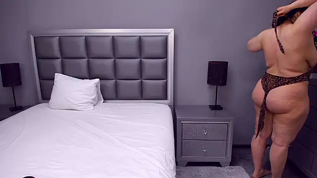 Snapshot of HellennSweet chatting on March 20, 2025, 4:51 am HellennSweet online show from March 20, 2025, 4:51 am