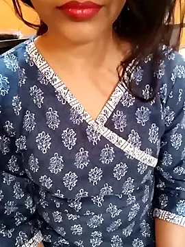 Snapshot of Diya_143 chatting on March 21, 2025, 8:17 am Diya 143 online show from March 21, 2025, 8:17 am