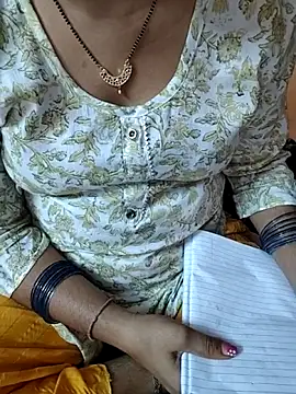 Snapshot of Diya_143 chatting on June 11, 2026, 7:05 am Diya 143 online show from June 11, 2026, 7:05 am