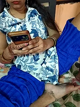 Snapshot of Diya_143 chatting on May 15, 2026, 7:06 am Diya 143 online show from May 15, 2026, 7:06 am