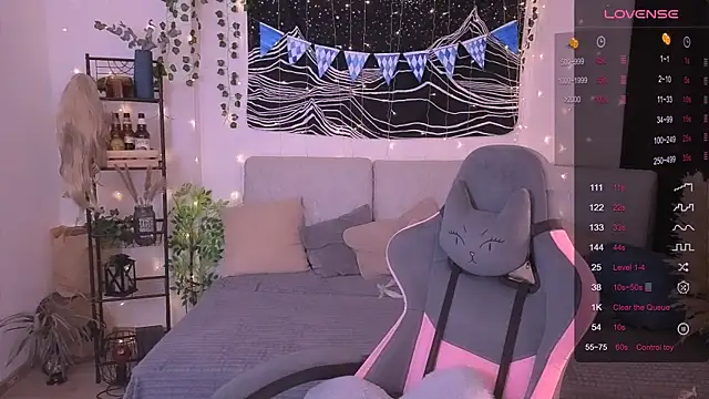 IrmaBell online show from October 9, 2025, 10:54 pm