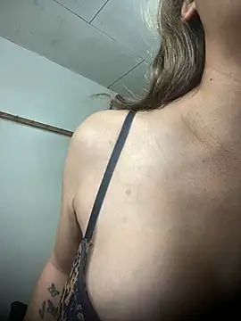 HugeKatarinaTS online show from February 14, 2026, 9:42 am