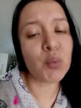 Arisha34 online show from February 18, 2026, 5:42 pm