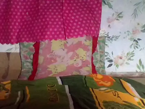 supertightkitty online show from November 26, 2025, 3:50 am