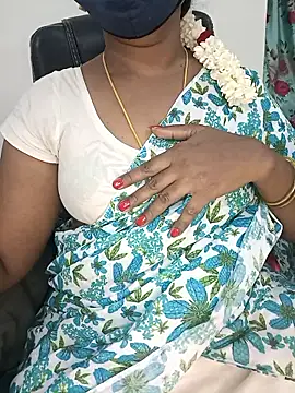 Snapshot of Tamil-hotwife chatting on June 3, 2026, 5:39 pm Tamil-hotwife online show from June 3, 2026, 5:39 pm