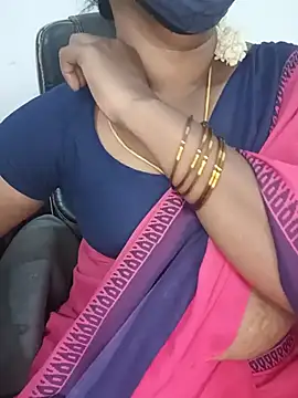 Snapshot of Tamil-hotwife chatting on May 30, 2026, 5:18 pm Tamil-hotwife online show from May 30, 2026, 5:18 pm