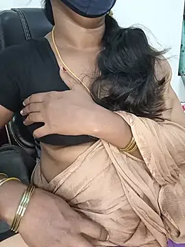 Snapshot of Tamil-hotwife chatting on May 22, 2026, 12:30 am Tamil-hotwife online show from May 22, 2026, 12:30 am