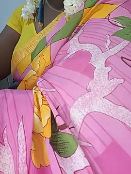 Snapshot of Tamil-hotwife chatting on July 16, 2026, 4:04 pm Tamil-hotwife online show from July 16, 2026, 4:04 pm
