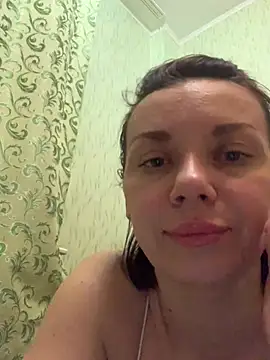 EveLibston online show from March 4, 2025, 1:06 pm