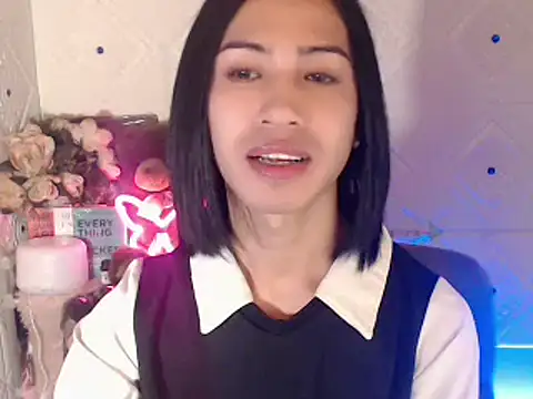 Snapshot of Lemonadexxx chatting on February 26, 2025, 1:22 pm Lemonadexxx online show from February 26, 2025, 1:22 pm