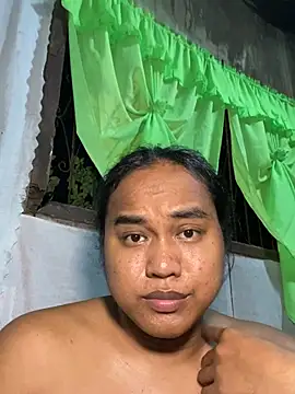 Snapshot of bettina_love chatting on May 31, 2026, 4:02 pm bettina love online show from May 31, 2026, 4:02 pm