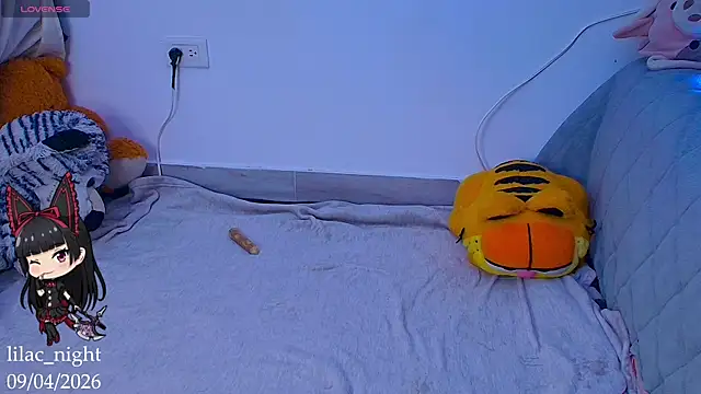 lilac night33 online show from April 10, 2026, 4:25 pm