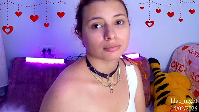 Snapshot of lilac_night33 chatting on February 14, 2026, 9:15 pm lilac night33 online show from February 14, 2026, 9:15 pm