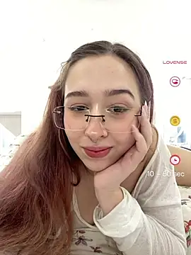 tsuki chan on online show from July 15, 2026, 3:52 pm