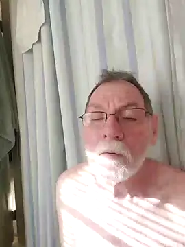 Snapshot of CDforU chatting on January 14, 2025, 4:50 pm CDforU online show from January 14, 2025, 4:50 pm