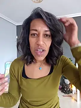 Goldenlace online show from January 14, 2026, 12:09 pm