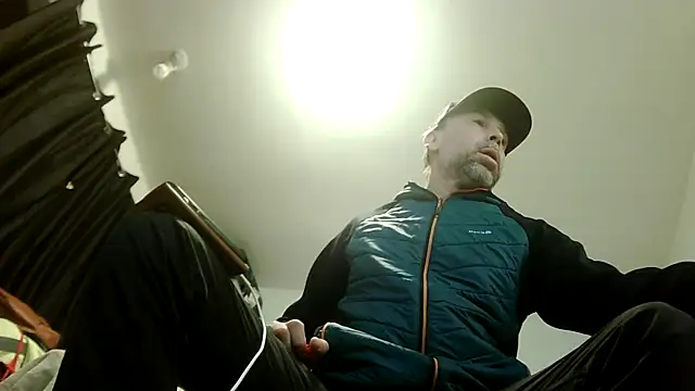 Snapshot of Wolfeman74 chatting on March 7, 2026, 10:15 pm Wolfeman74 online show from March 7, 2026, 10:15 pm