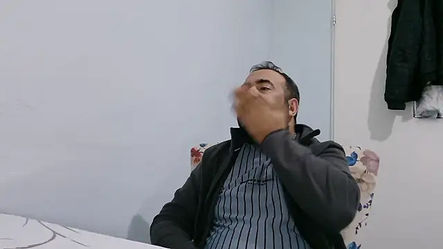 ZYXEL353 online show from January 9, 2026, 10:28 pm