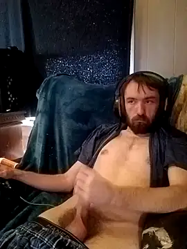 Snapshot of ShadowyTube chatting on February 3, 2025, 4:31 pm ShadowyTube online show from February 3, 2025, 4:31 pm